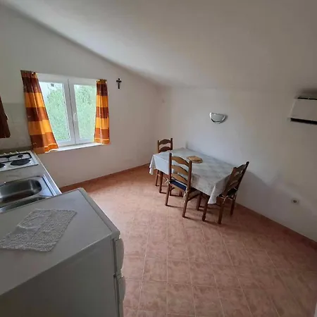 Near 2 Guests Apartment Jezera